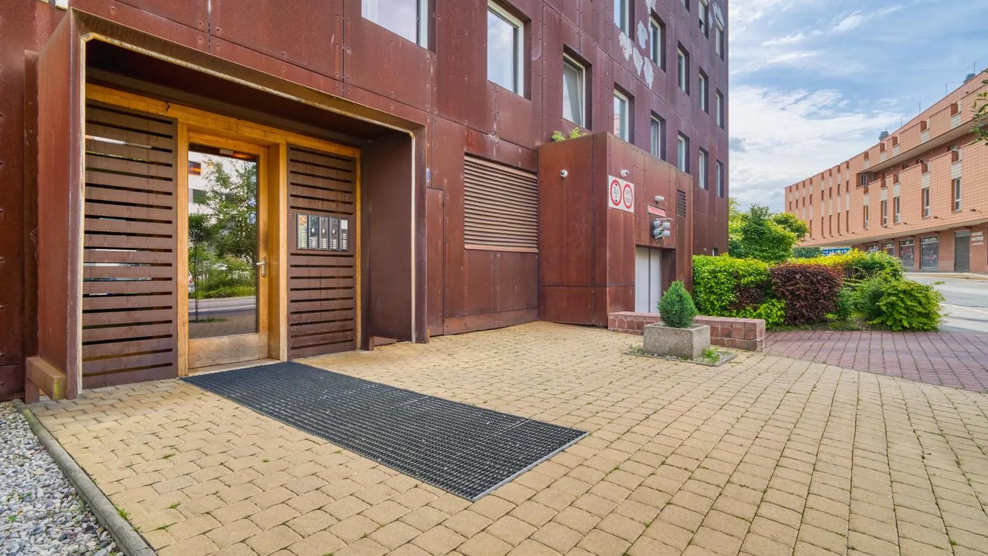 Locelot Premium 2 Floor Apartment With Ac 布拉格