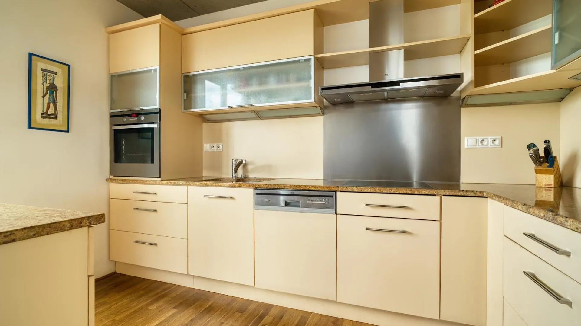 Locelot Premium 2 Floor Apartment With Ac 布拉格 捷克
