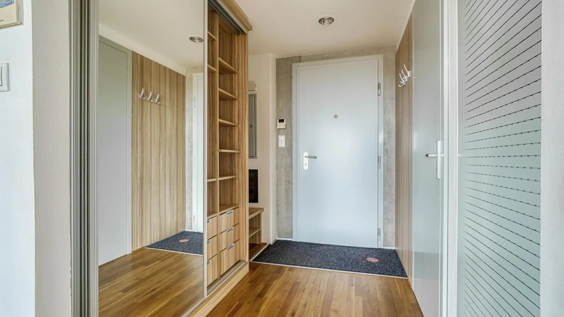 Locelot Premium 2 Floor Apartment With Ac プラハ チェコ